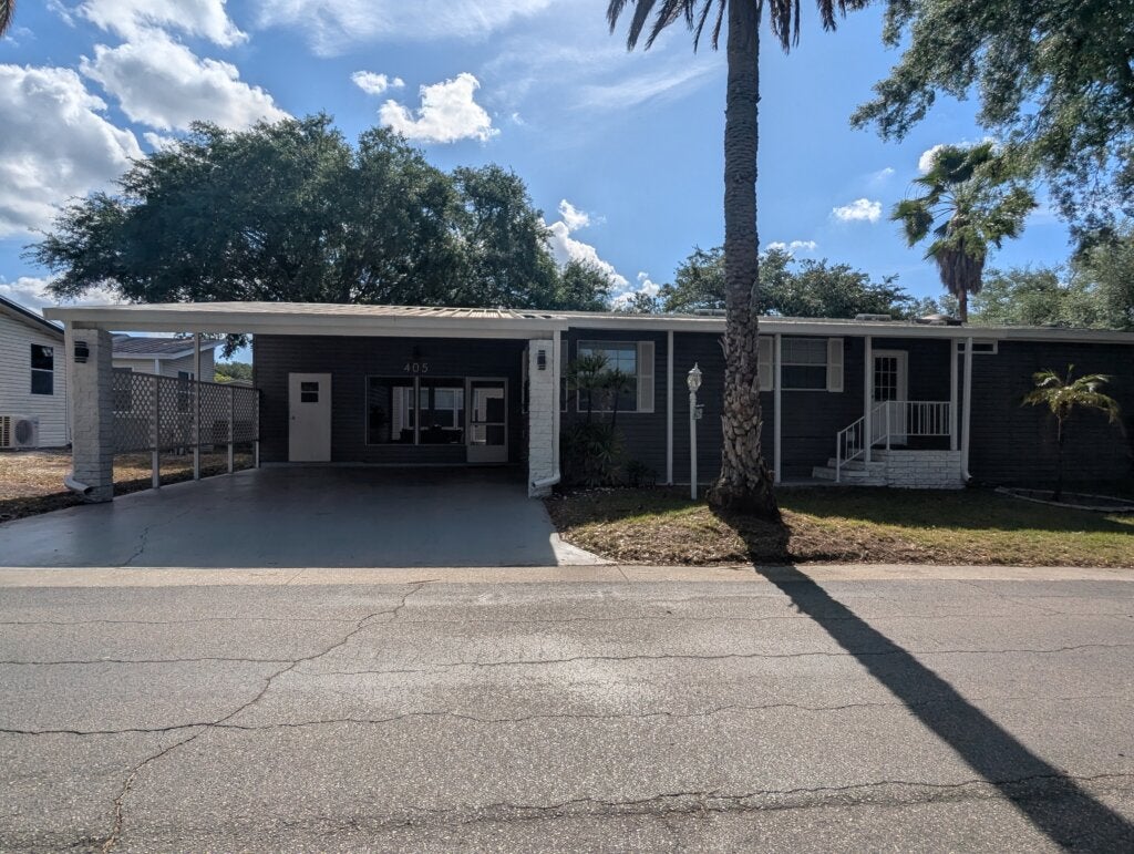 405 Strawberry Ridge Blvd
