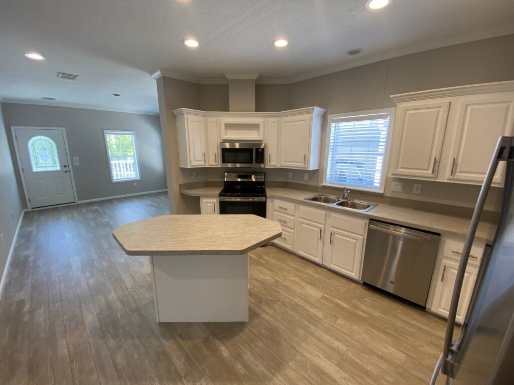 435 Cary Lane