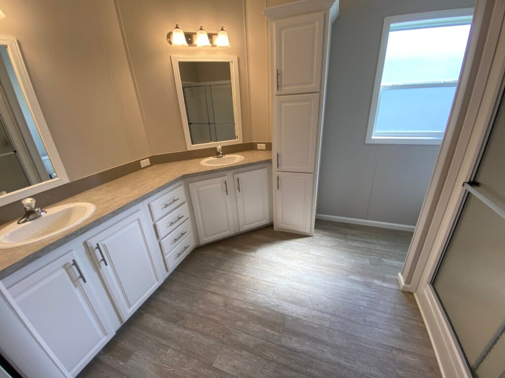 435 Cary Lane