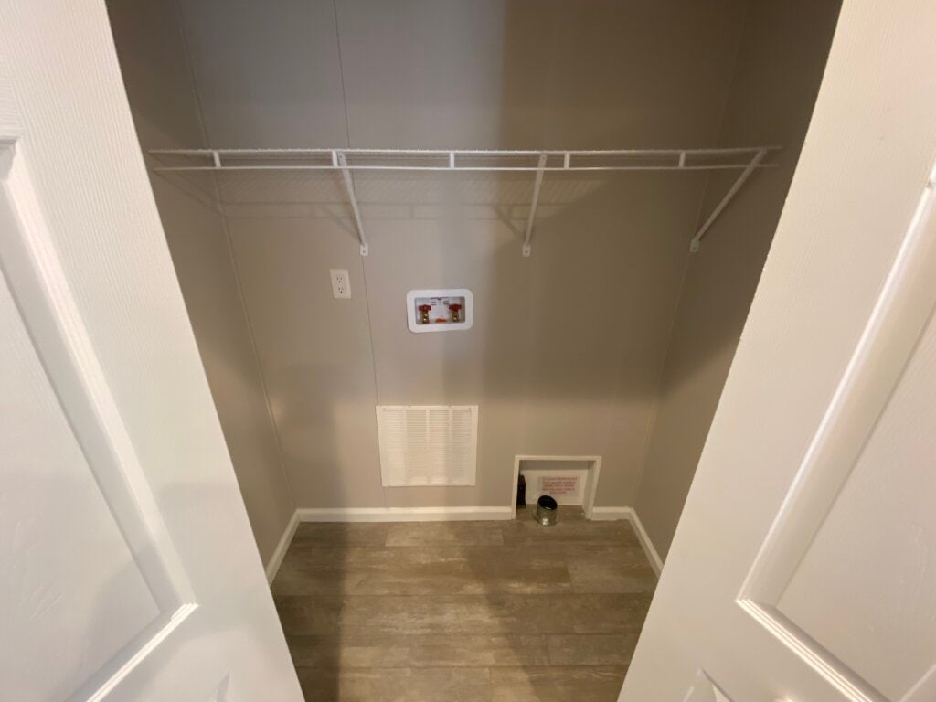 435 Cary Lane