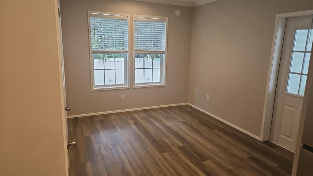 450 Cary Lane
