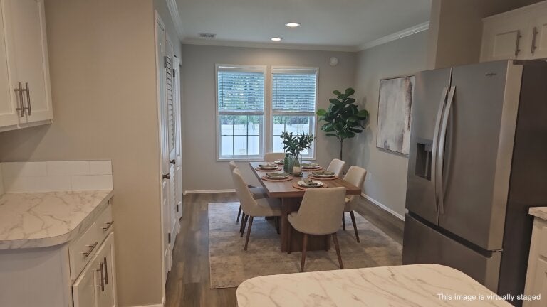 450 Cary Lane