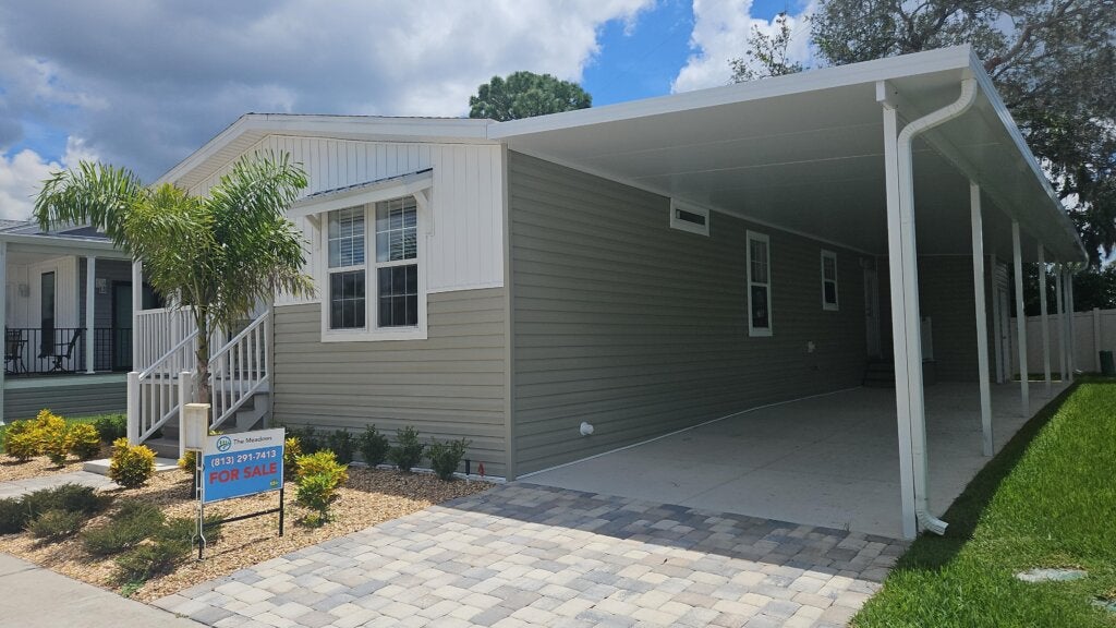 450 Cary Lane