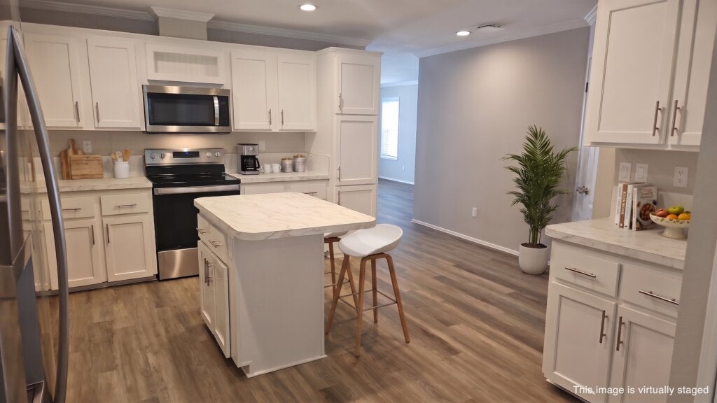 450 Cary Lane