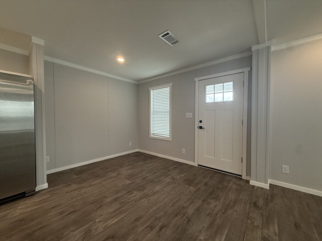 452 Cary Lane