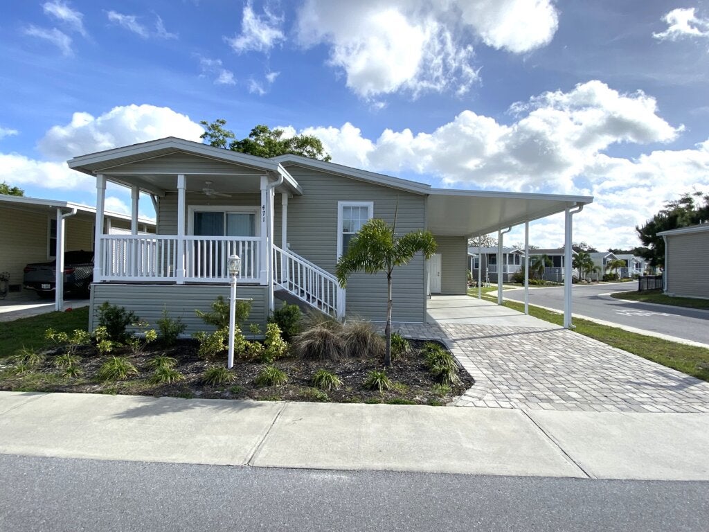 471 Cary Lane