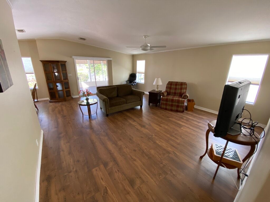 512 Cary Lane
