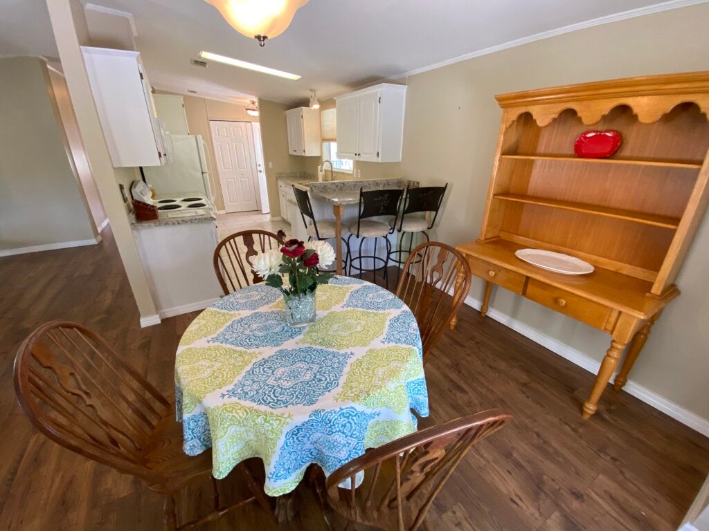 512 Cary Lane