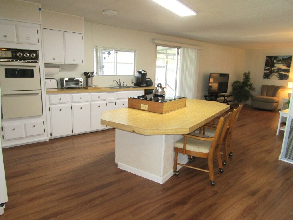 52 Kano Court