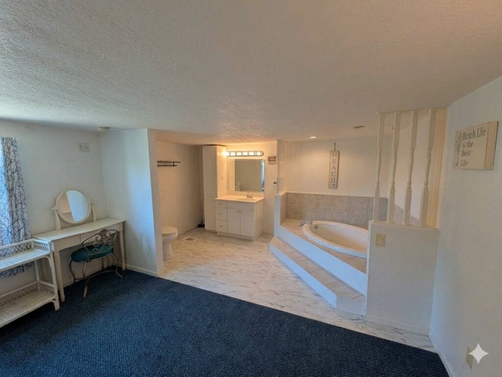 53 Lone Pine Avenue