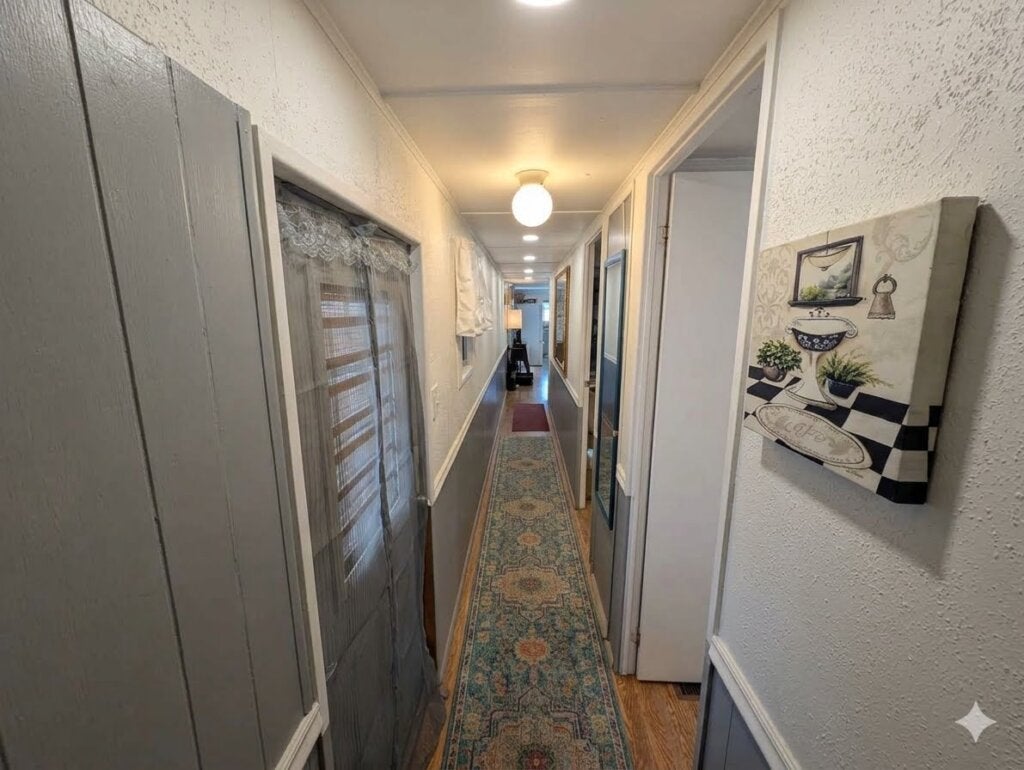 53 Lone Pine Avenue