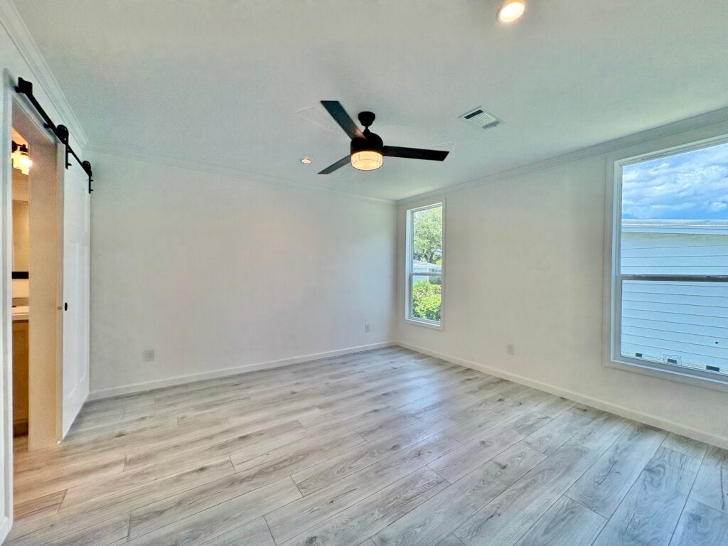 5400 Halifax Drive