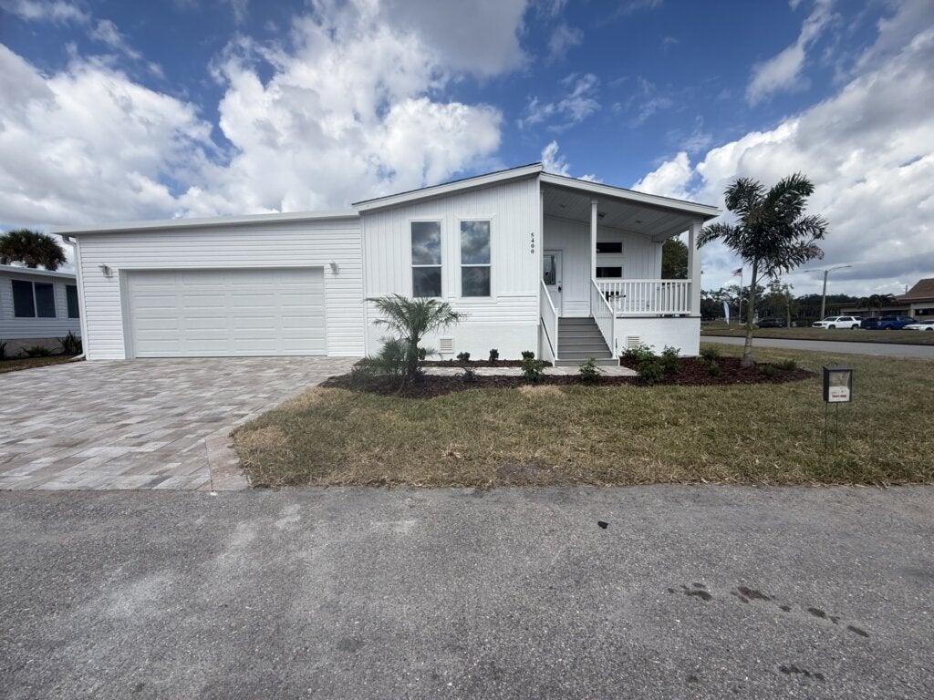 5400 Halifax Drive