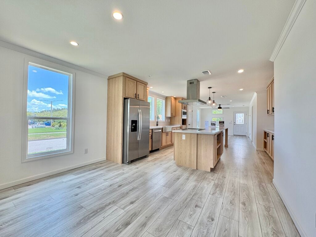 5400 Halifax Drive