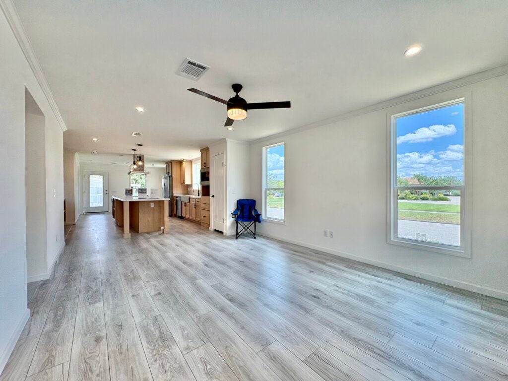 5400 Halifax Drive