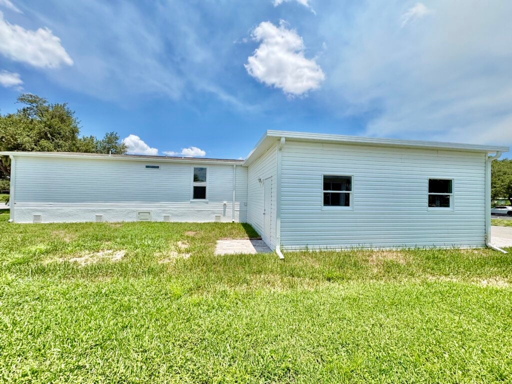 5400 Halifax Drive