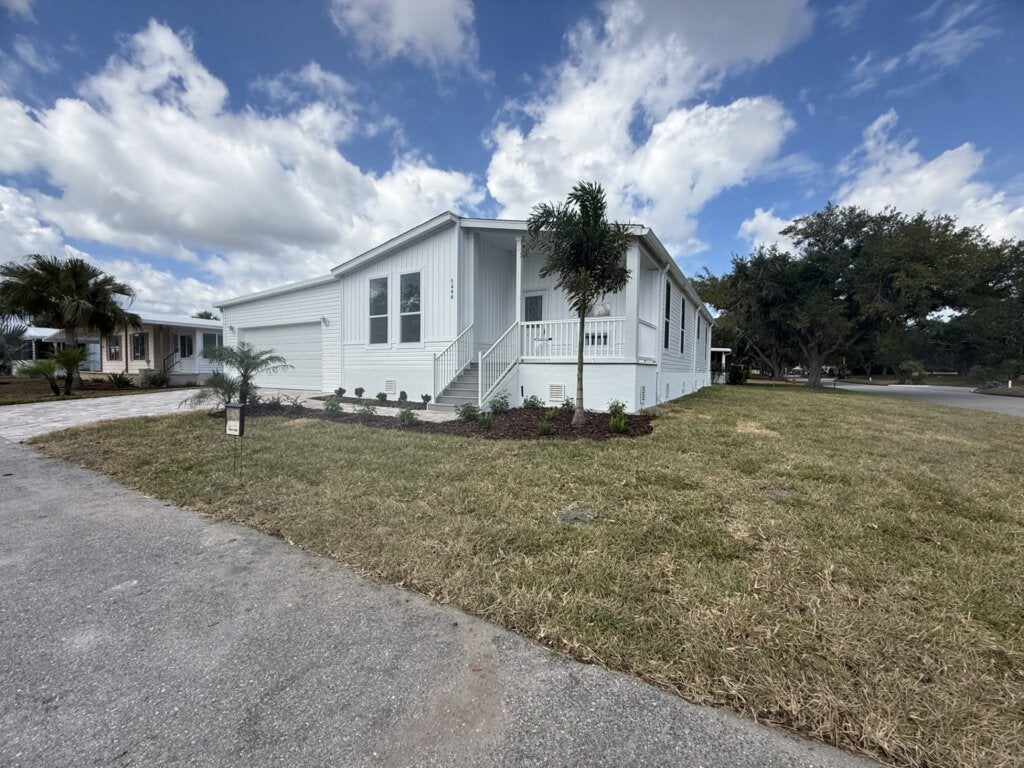 5400 Halifax Drive
