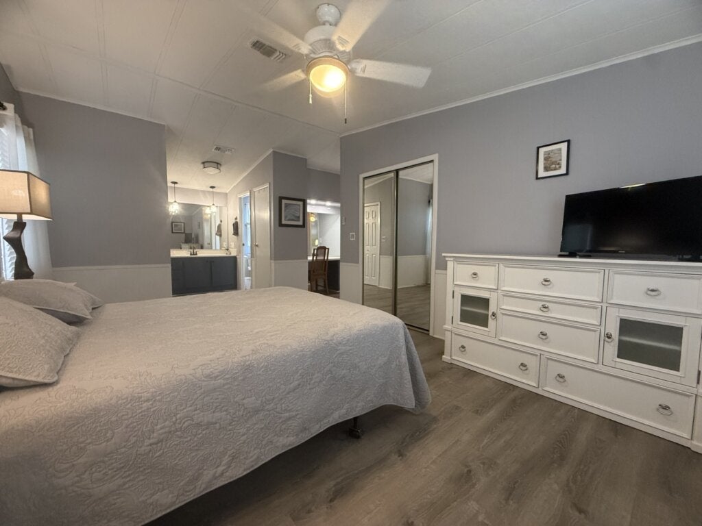 5423 Sussex Lane