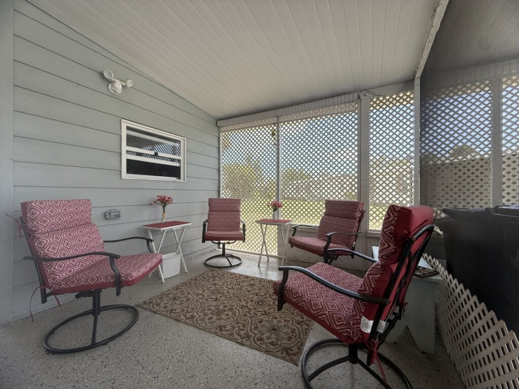 5423 Sussex Lane