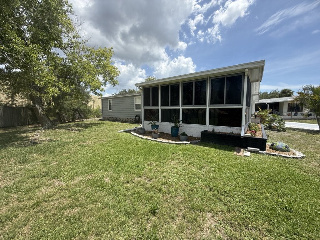 5423 Sussex Lane