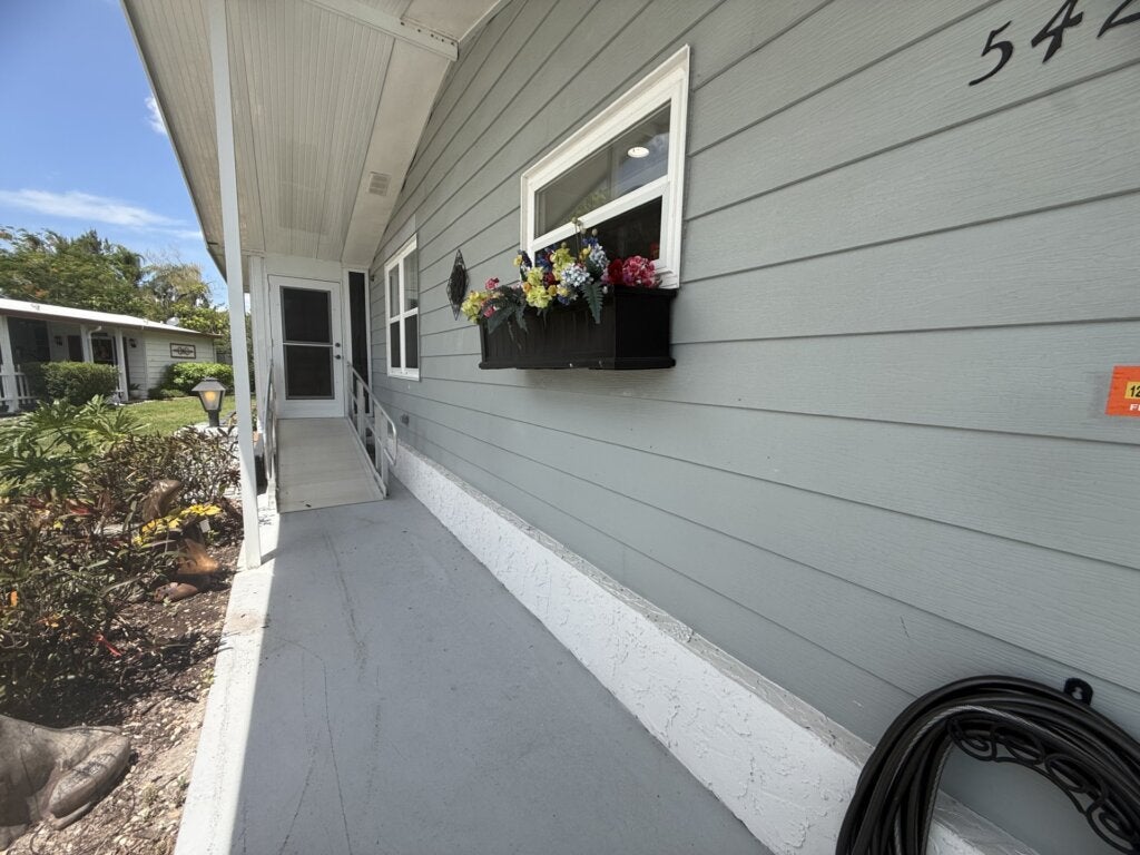 5423 Sussex Lane