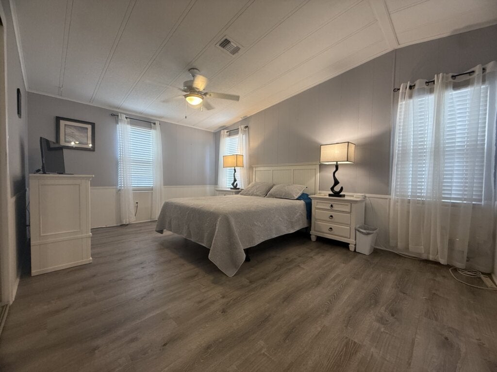5423 Sussex Lane