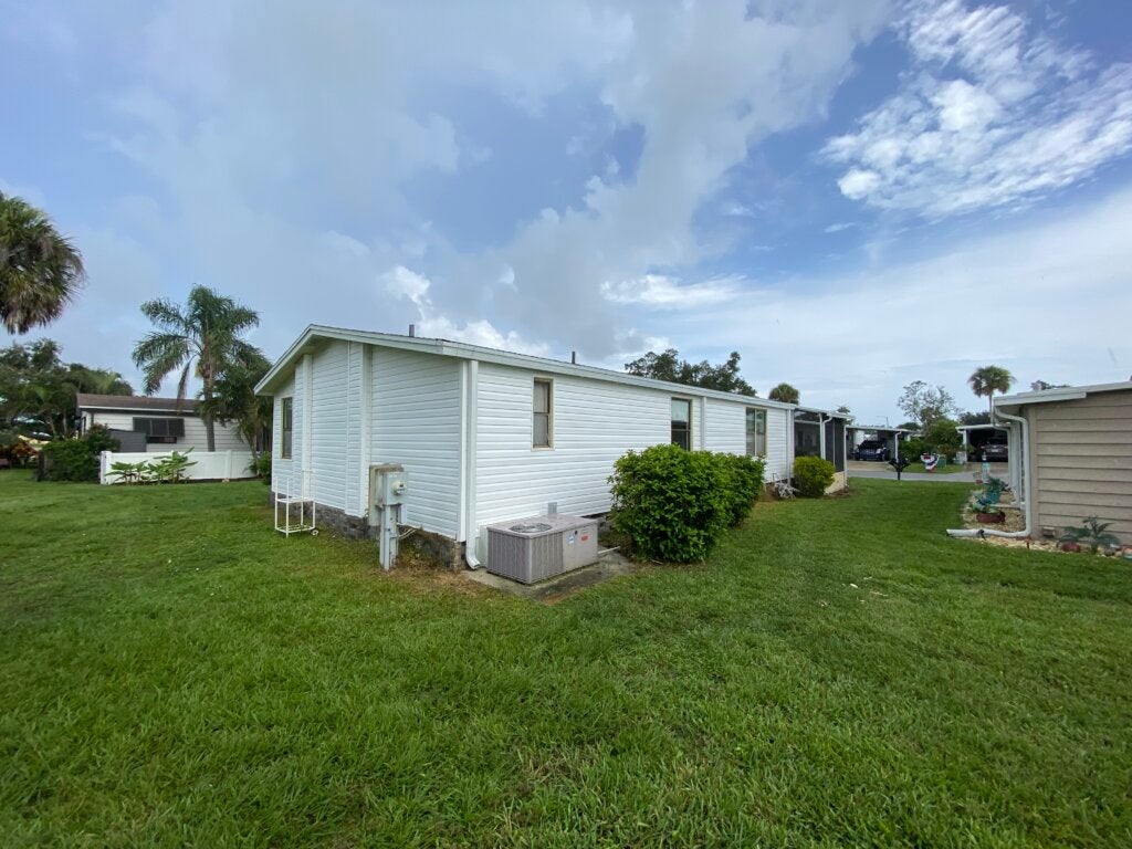 5435 Sussex Lane