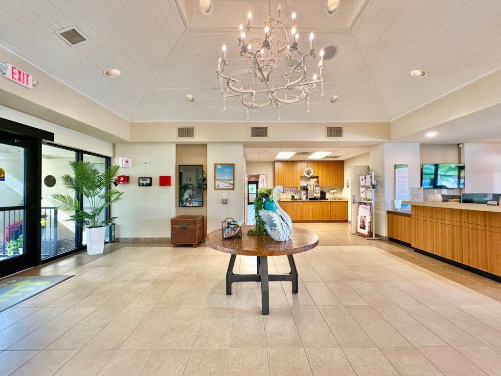 5438 Whitehaven Lane