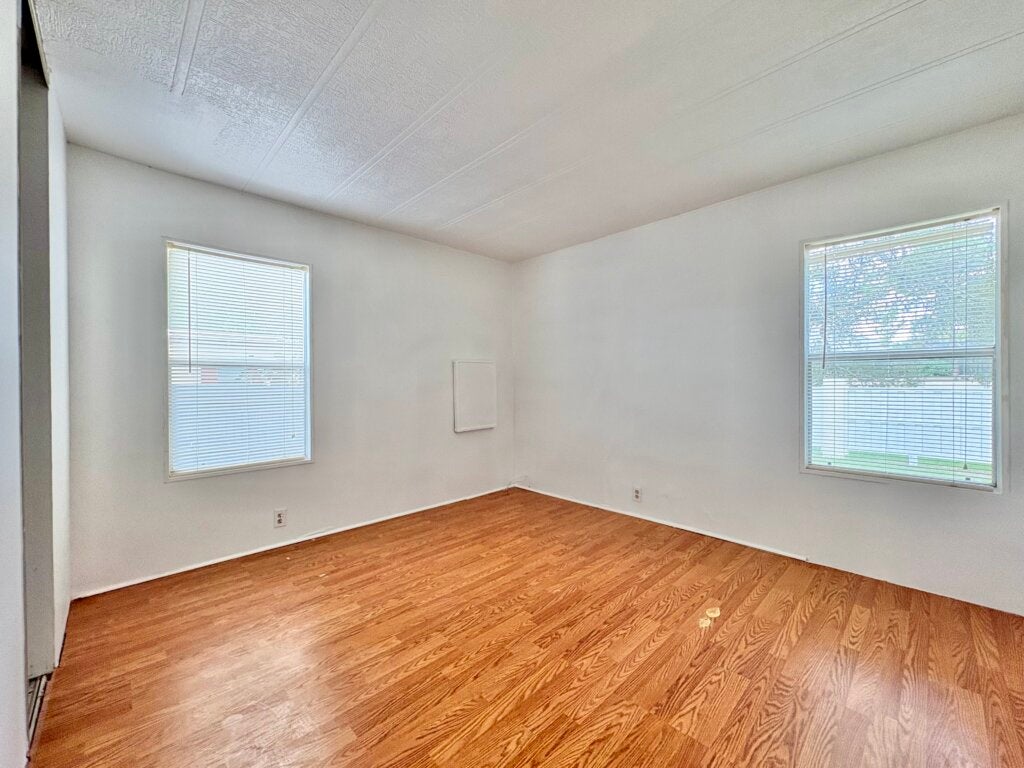 5438 Whitehaven Lane