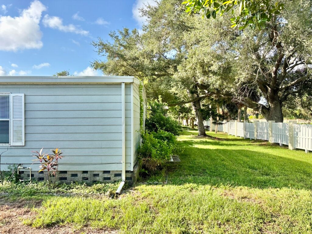 5438 Whitehaven Lane
