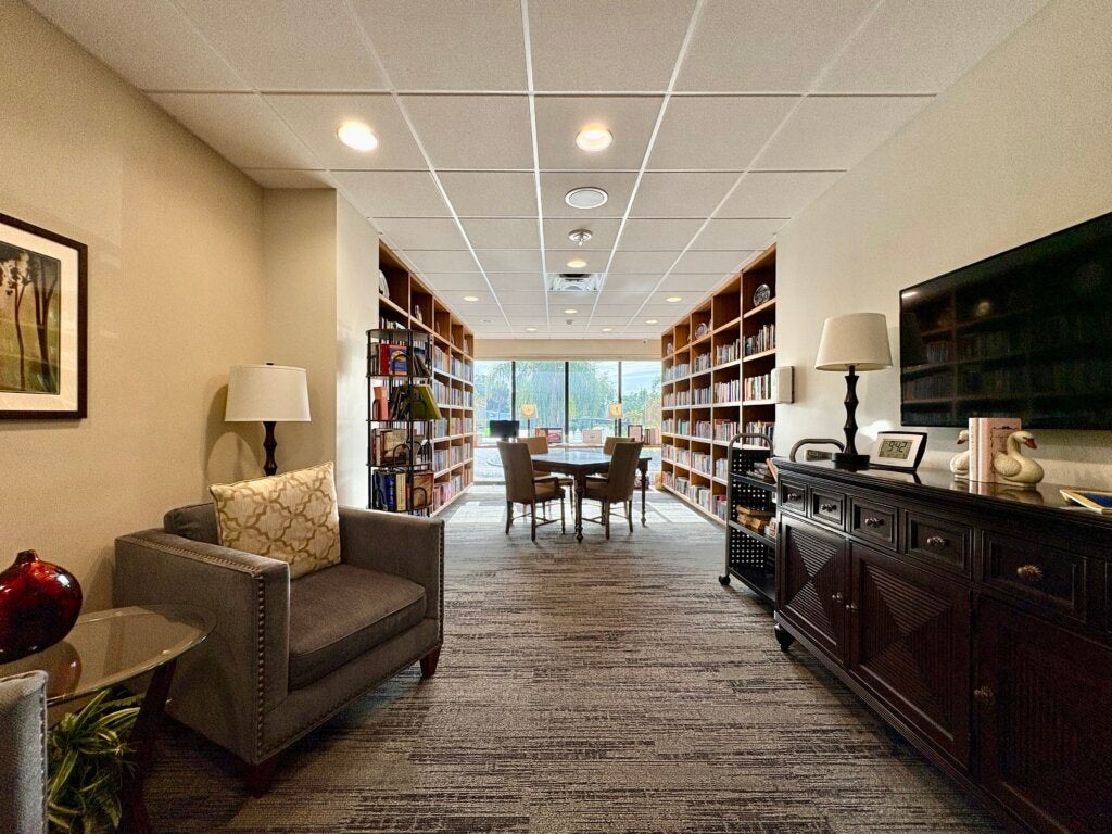 5438 Whitehaven Lane