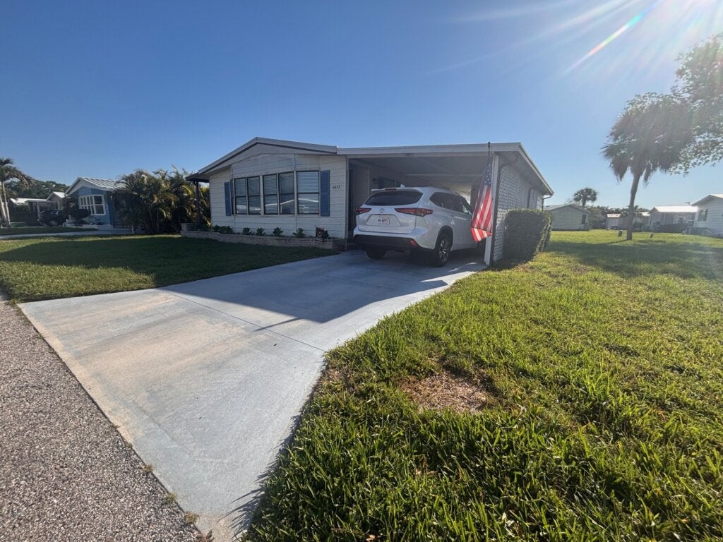 5457 Stonehaven Lane