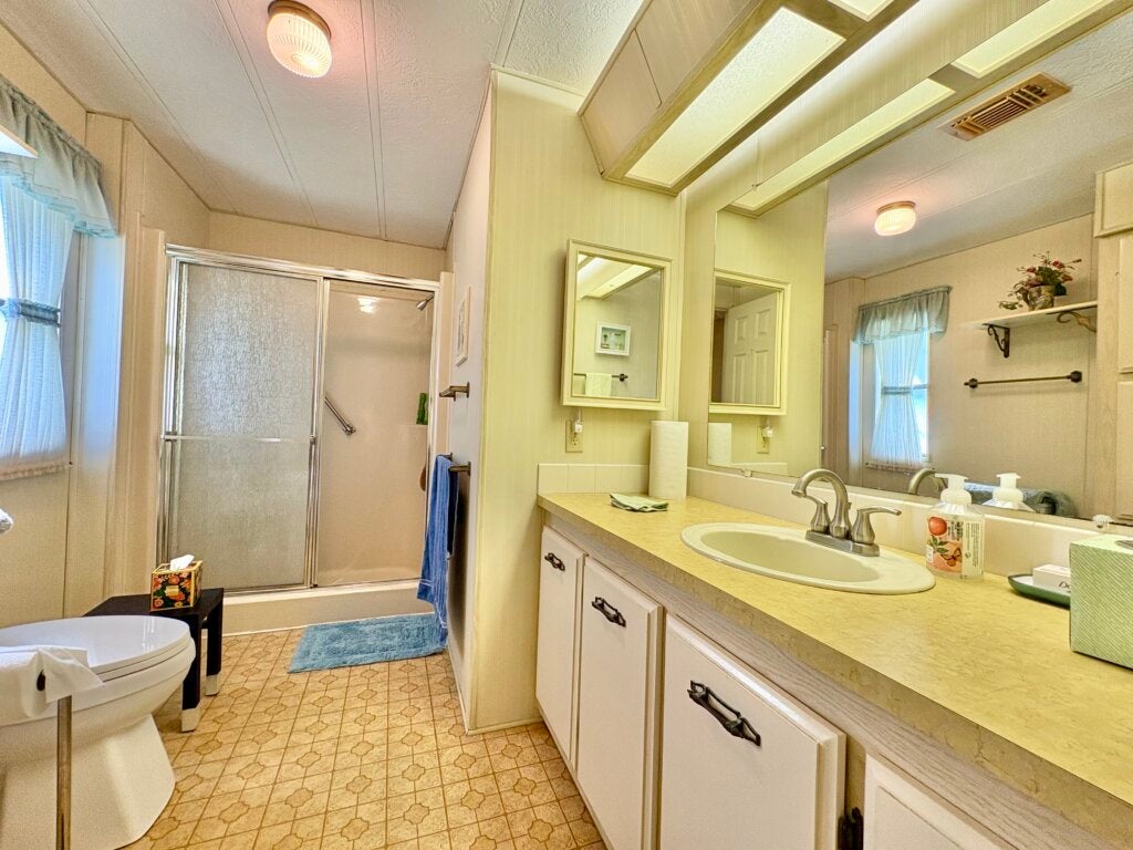 5498 Yarmouth Lane