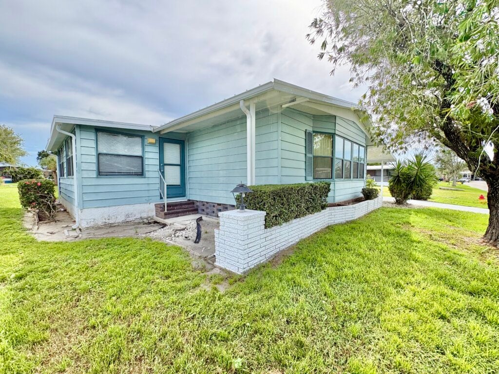 5498 Yarmouth Lane