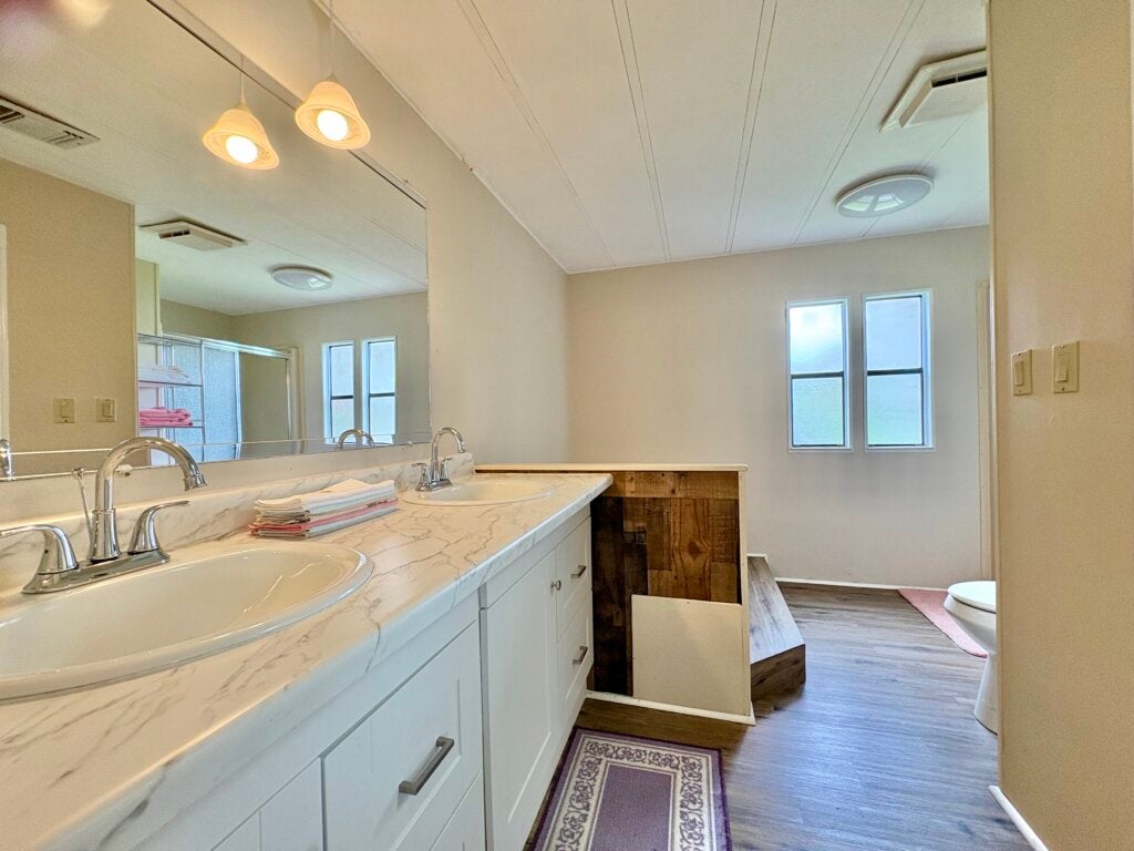5531 Yarmouth Lane