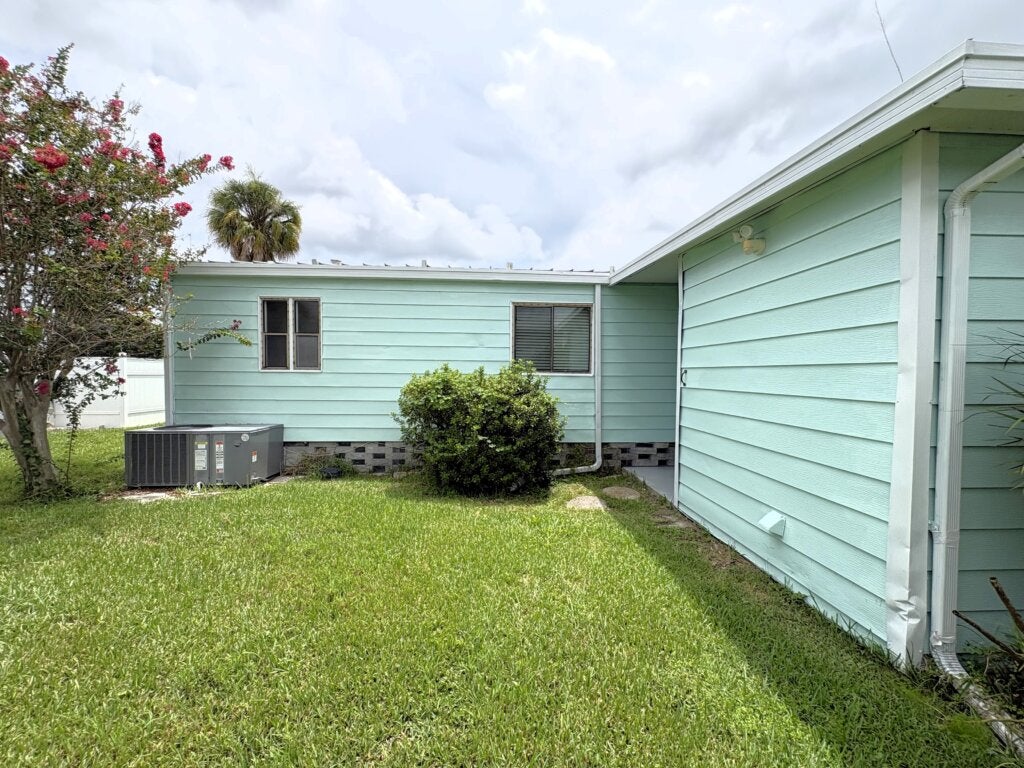 5531 Yarmouth Lane