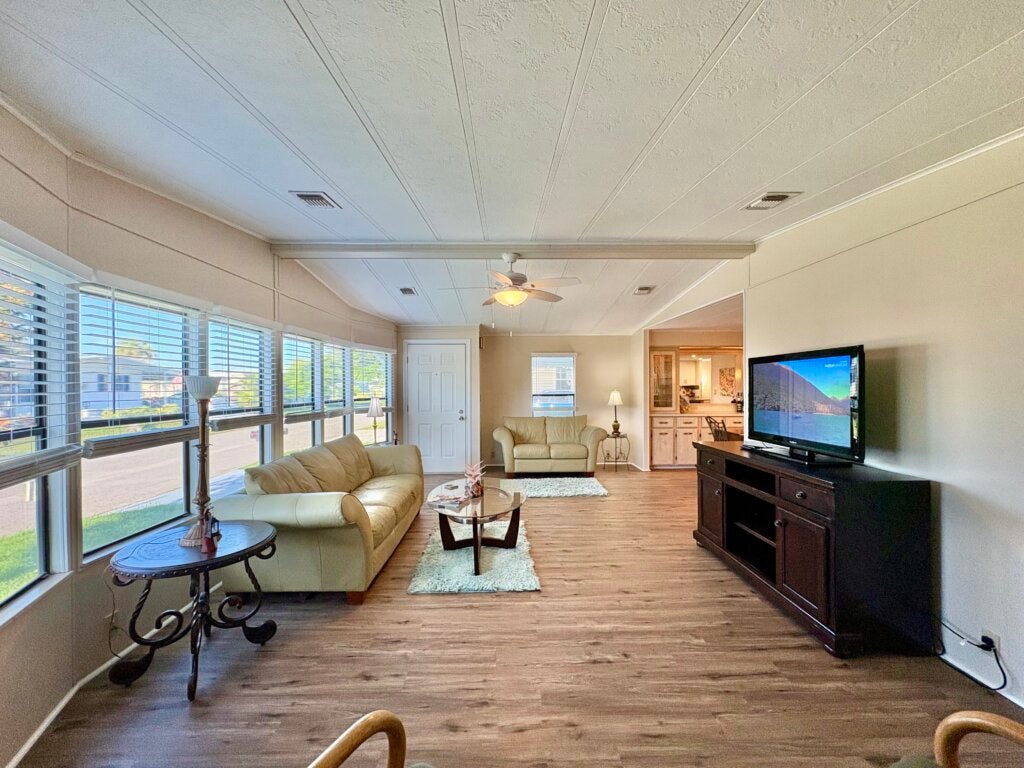 5531 Yarmouth Lane