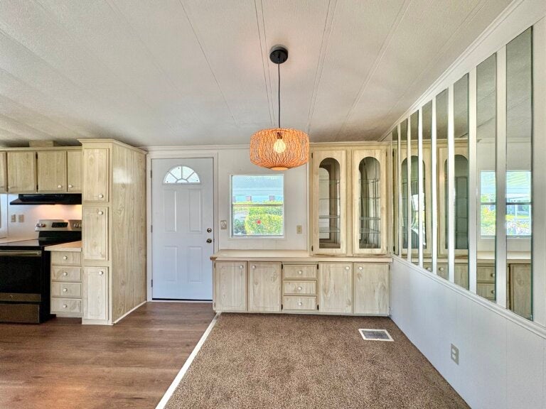 5616 Halifax Drive