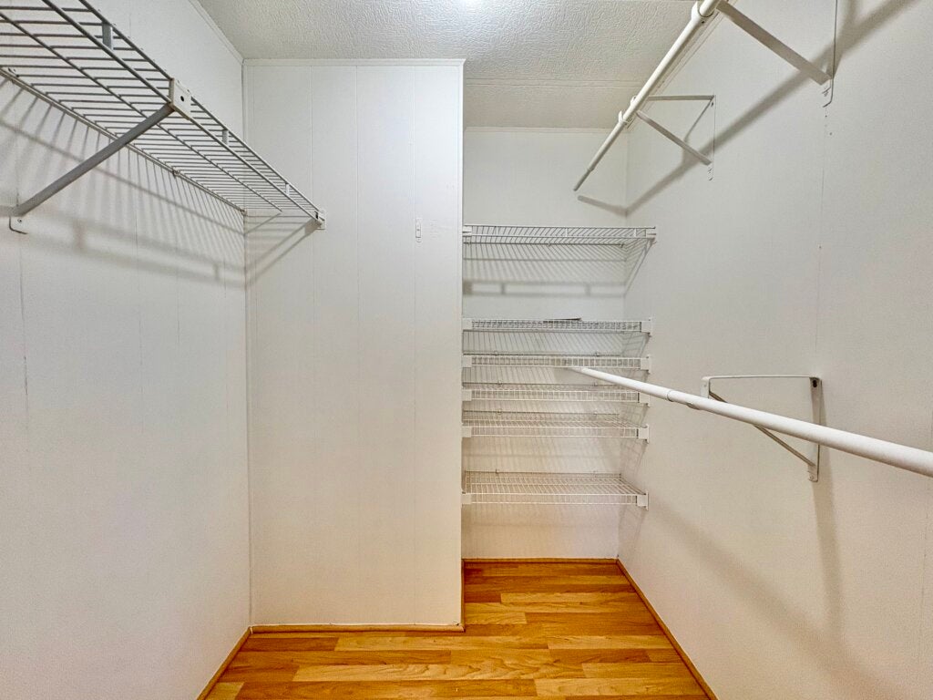 5879 Waterbury Circle