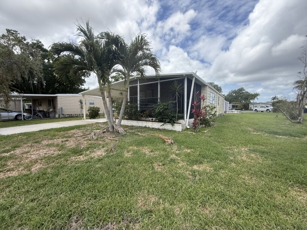 5879 Waterbury Circle