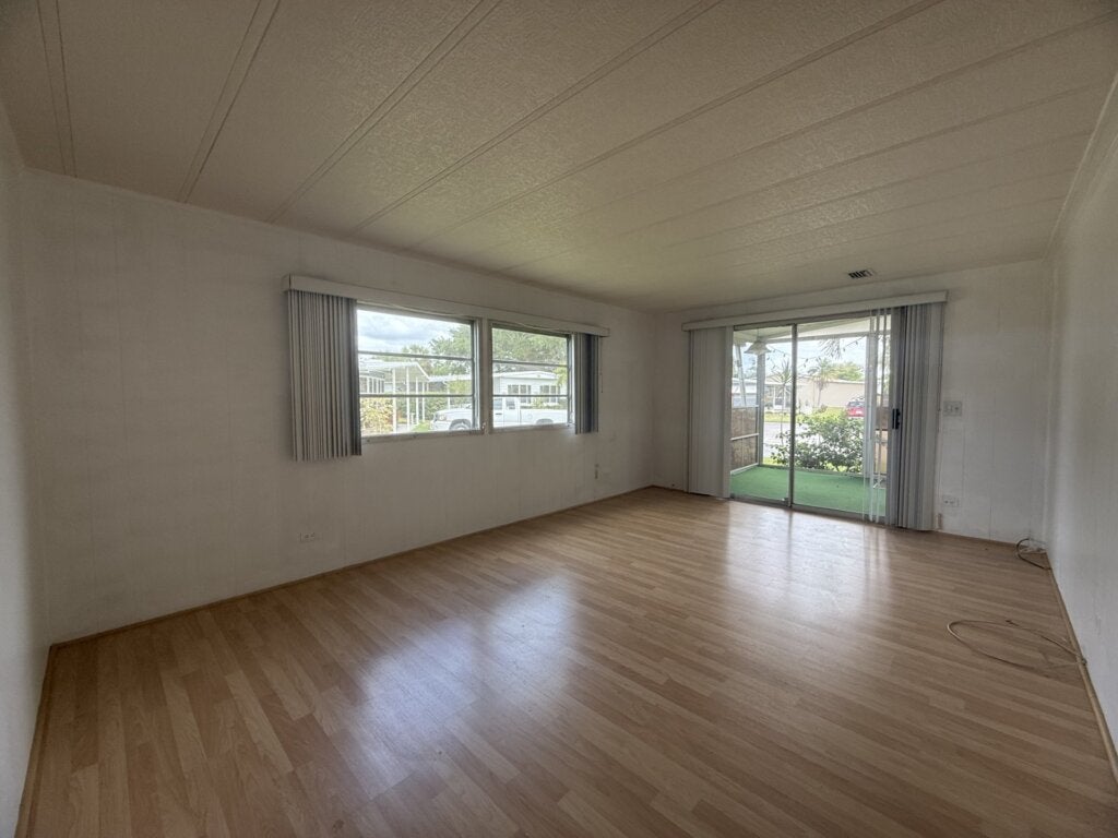 5879 Waterbury Circle