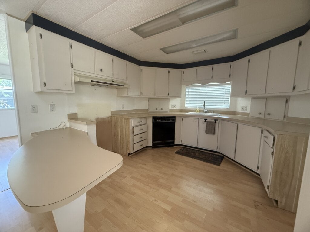 5879 Waterbury Circle