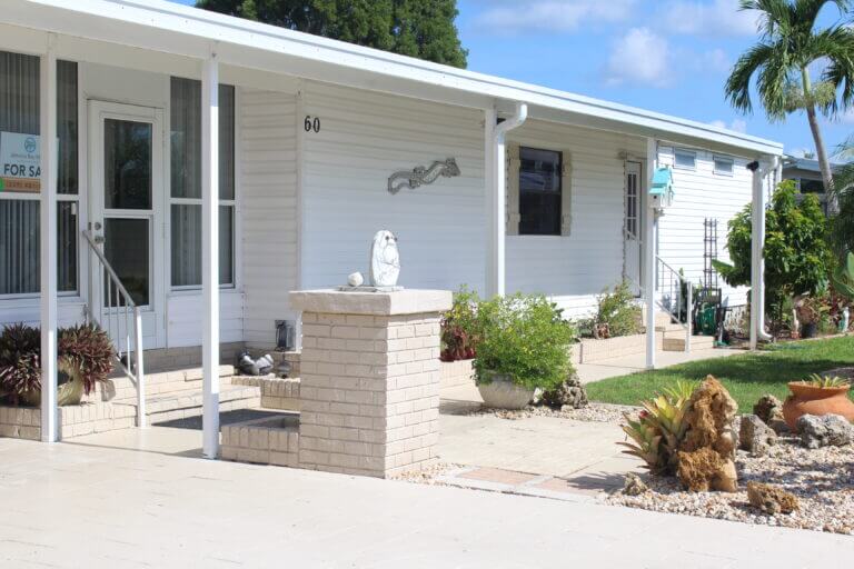 60 Vinales Court