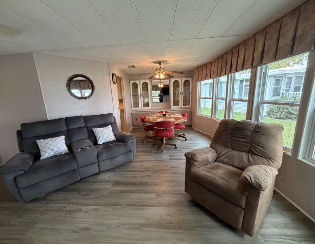 6001 Birnamwood Rd