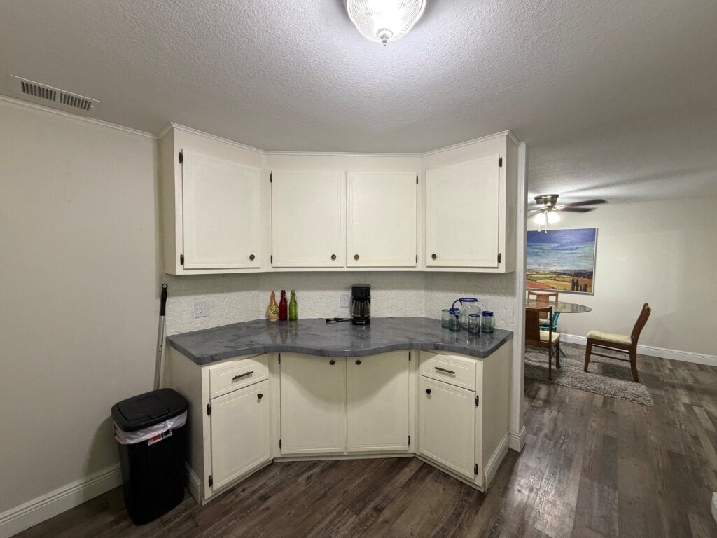 6080 La Costa Dr