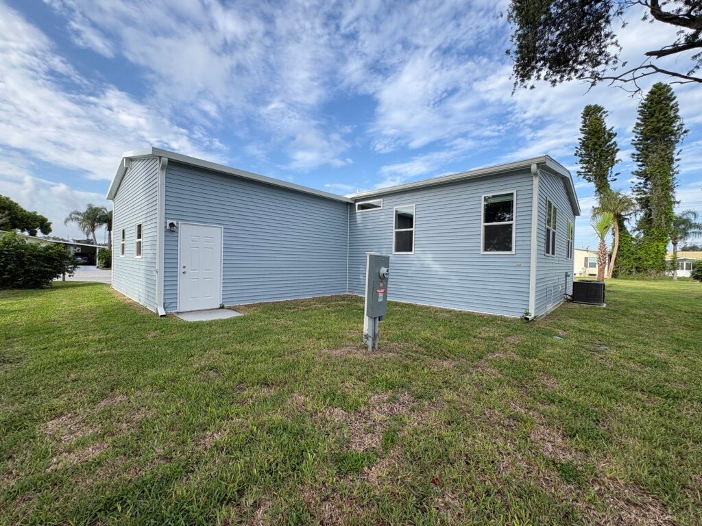 6211 Colfield Circle