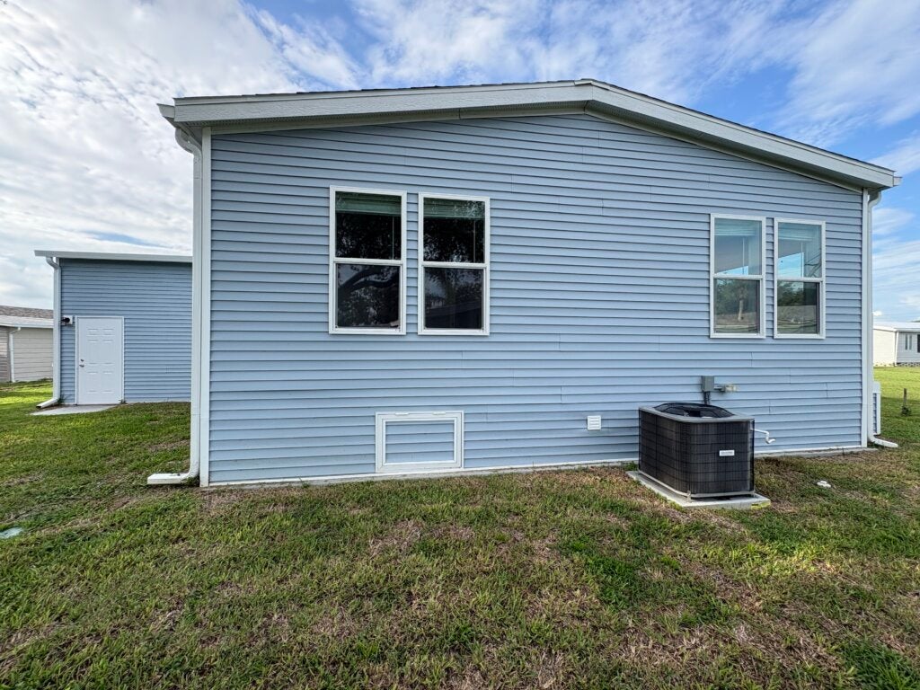 6211 Colfield Circle