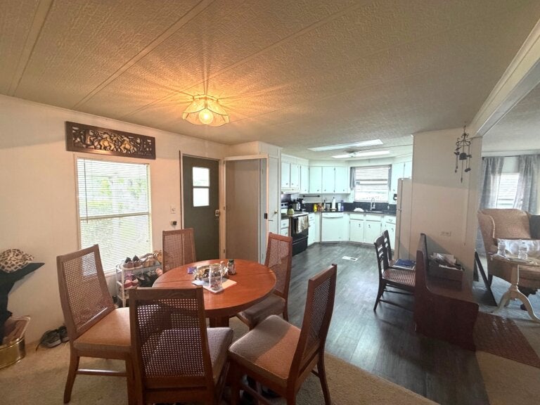 6315 A Lakewood Dr