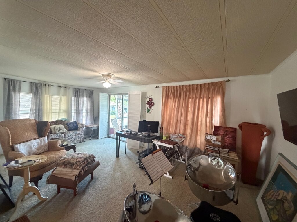 6315 A Lakewood Dr