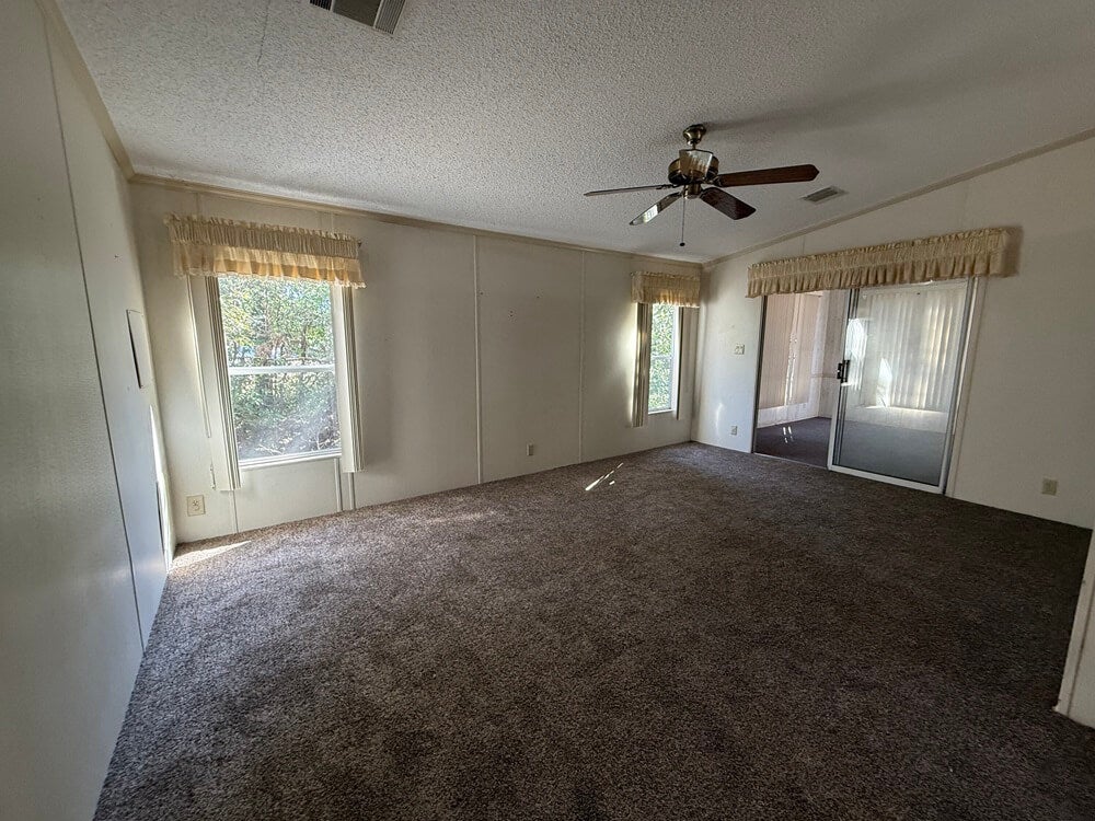 6411 Rolling Greens Dr